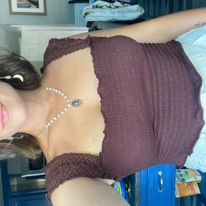 Urban outfitters maroon cropped tank top STRETCHY to fit your size!!